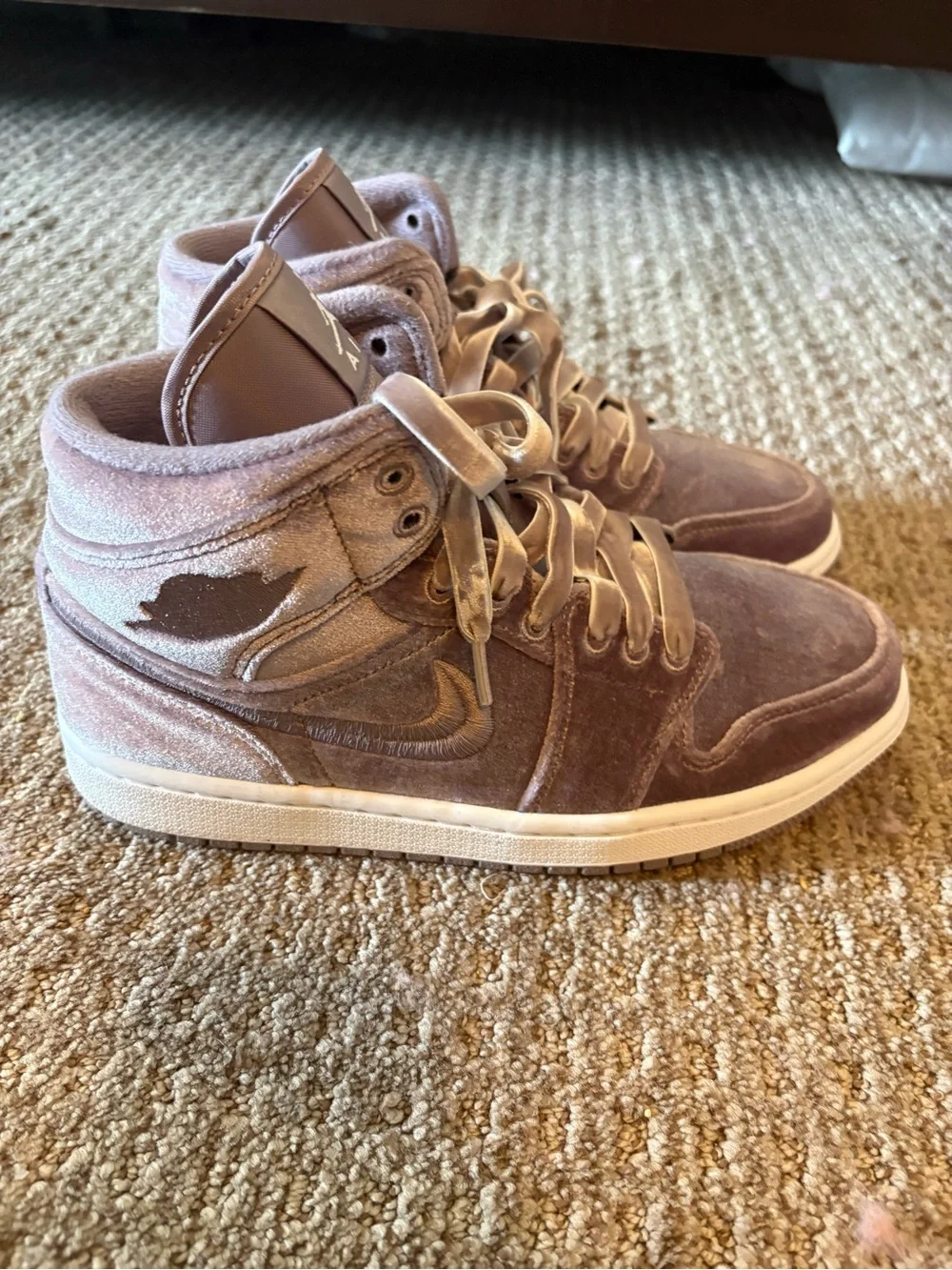 Nike Air Jordan Mid-Top Purple Smoke